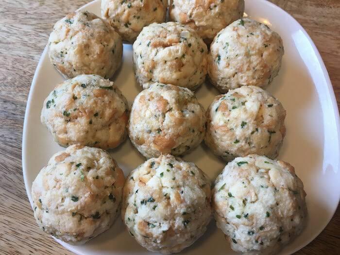 German Semmelknödel recipe - Bread dumplings